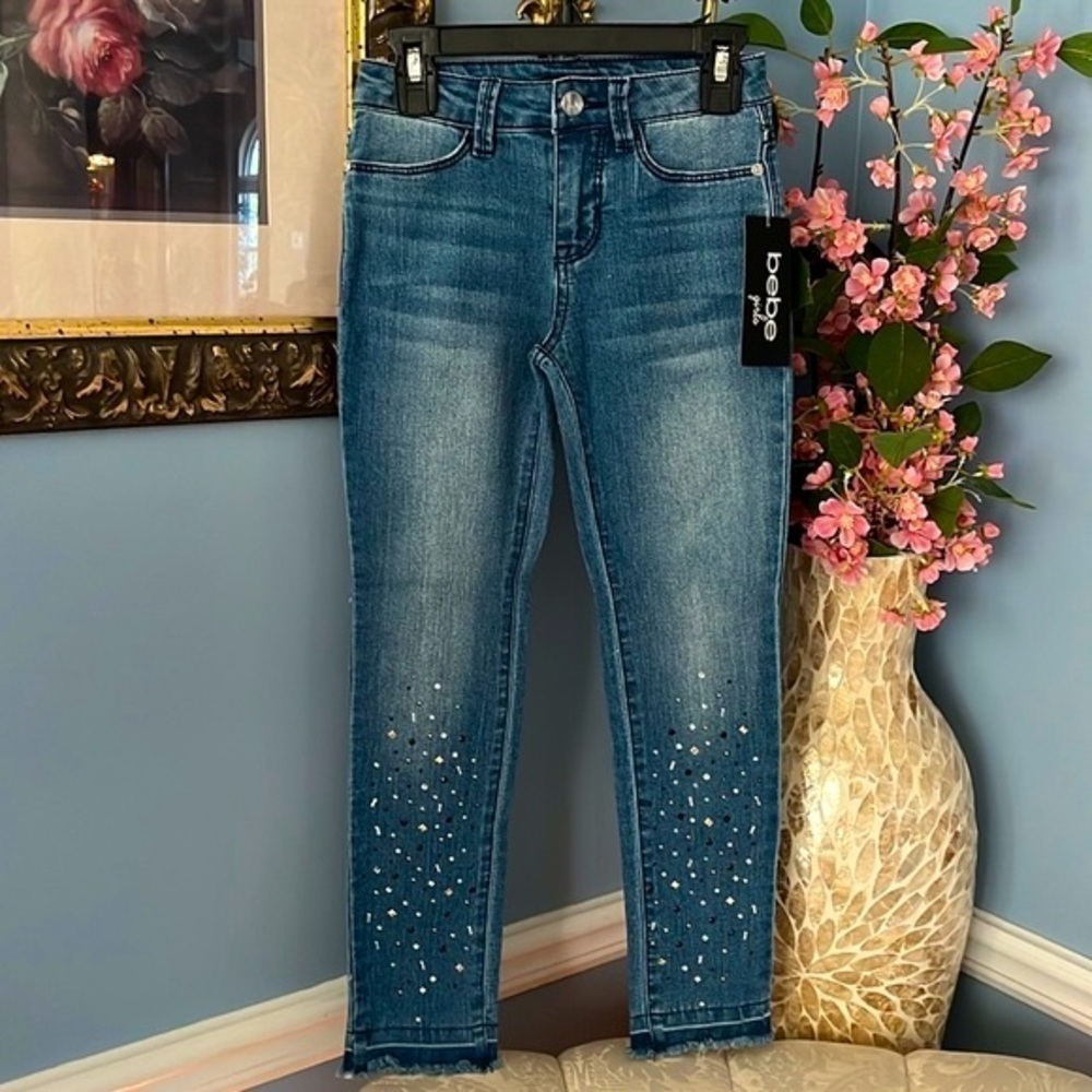 Brand New Bebe Girls Bedazzled Skinny Jeans Beaded Gemstones Medium Wash